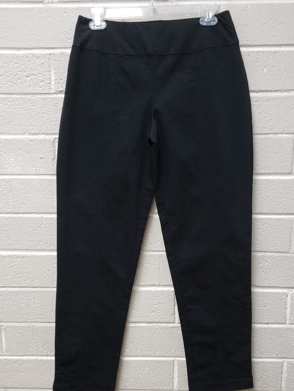 3/$20 fresh produce Black Pant Size Small